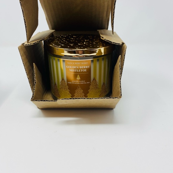 NWT Bath & Body Works Golden Berry Mistletoe 60 hour candle - Picture 2 of 7